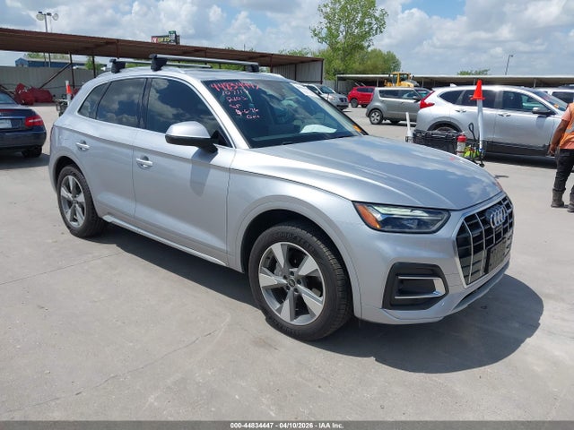 Salvage Audi Q5 Image