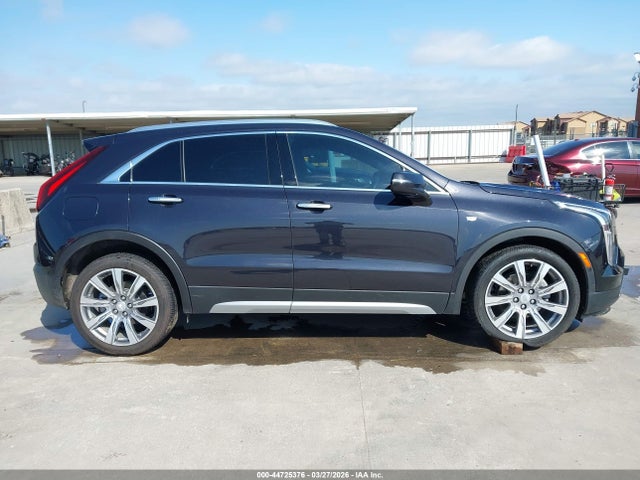 Cadillac XT4 Fwd Premium Luxury
