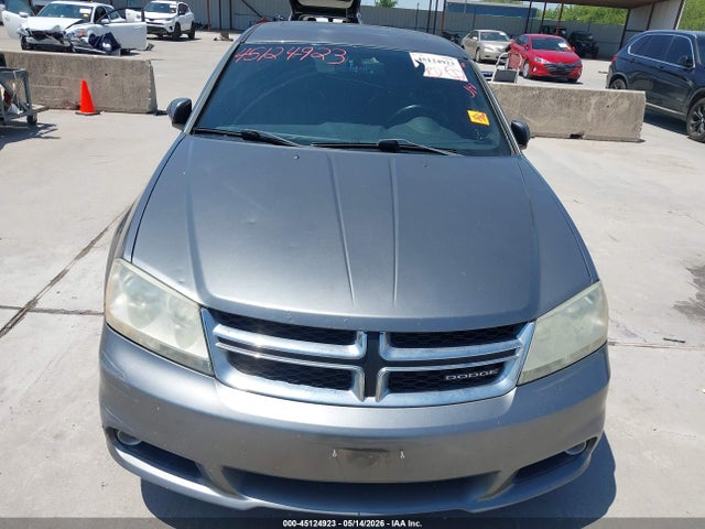 Dodge Avenger Lux