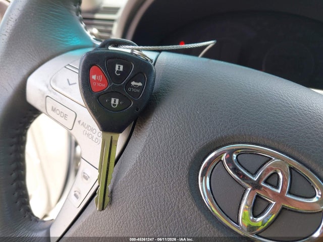Toyota Camry Xle