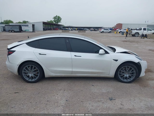 Tesla Model 3 Standard Range Plus Rear-wheel Drive