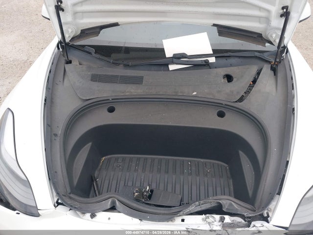 Tesla Model 3 Standard Range Plus Rear-wheel Drive