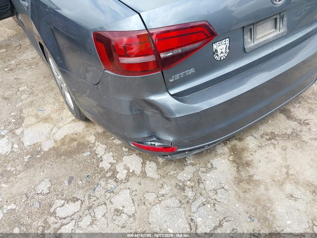 Volkswagen Jetta 1.4t S