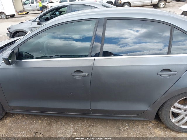 Volkswagen Jetta 1.4t S