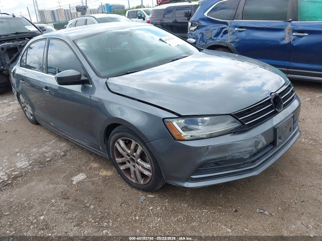 Salvage Volkswagen Jetta Image