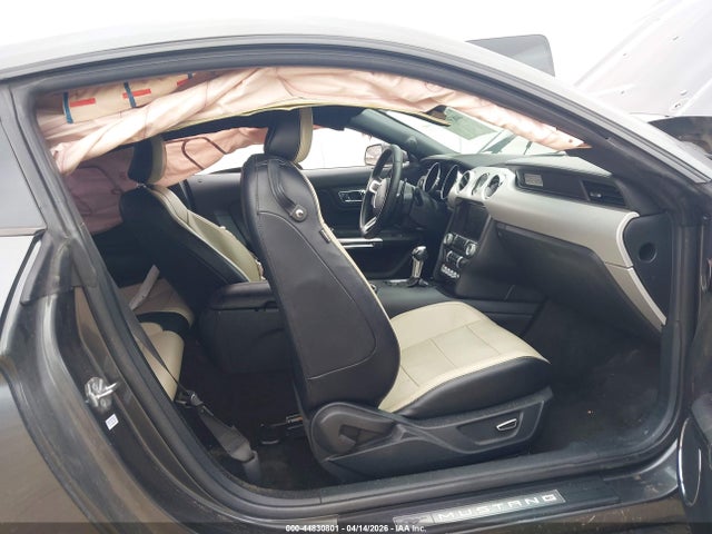Ford Mustang Gt Premium
