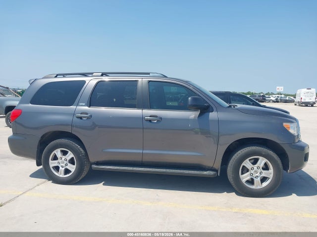 Toyota Sequoia Sr5 5.7l V8