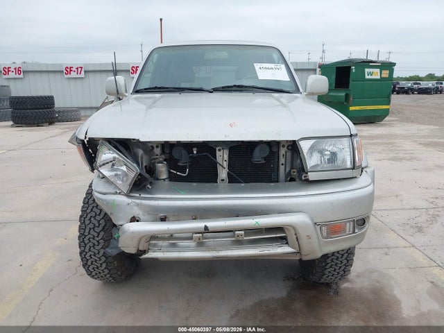 Toyota 4Runner Limited V6
