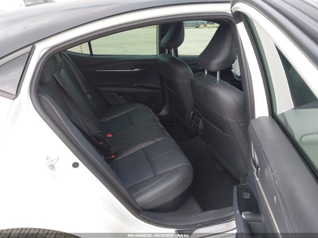 Toyota Camry Xse