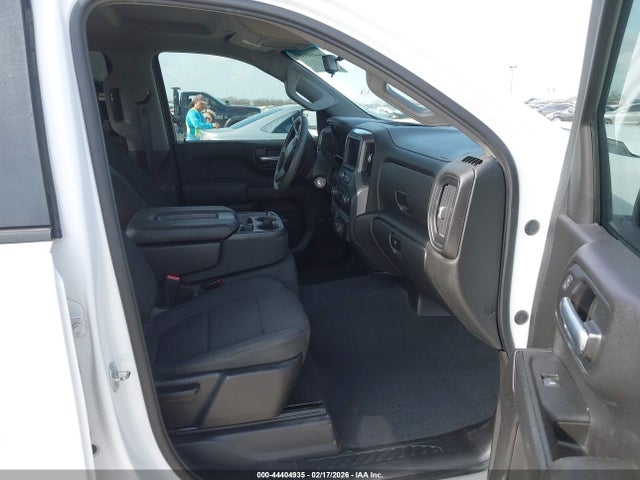 Chevrolet Silverado 1500 2wd  Short Bed Custom