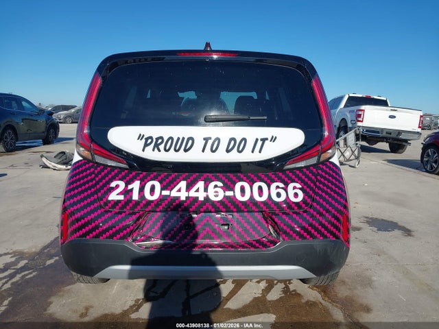 Kia Soul Lx
