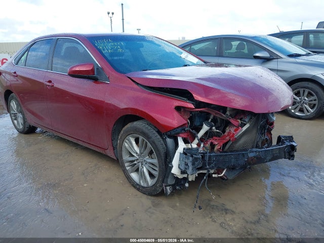 Salvage Toyota Camry Image