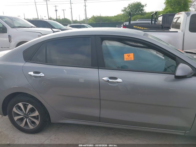 Kia Rio S