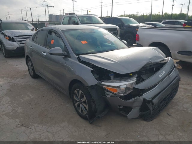 Salvage Kia Rio Image