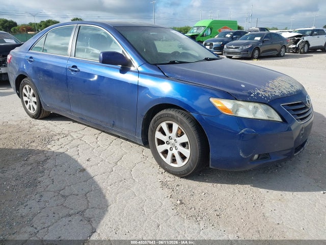 Salvage Toyota Camry Image