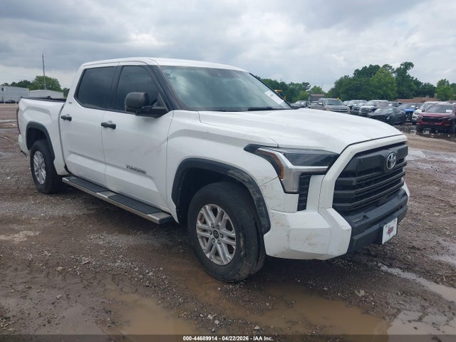 Salvage Toyota Tundra Image