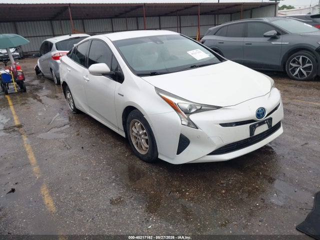 Salvage Toyota Prius Image