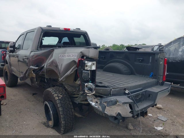 Ford F-250 Lariat