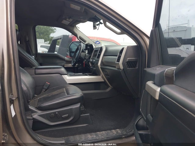 Ford F-250 Lariat