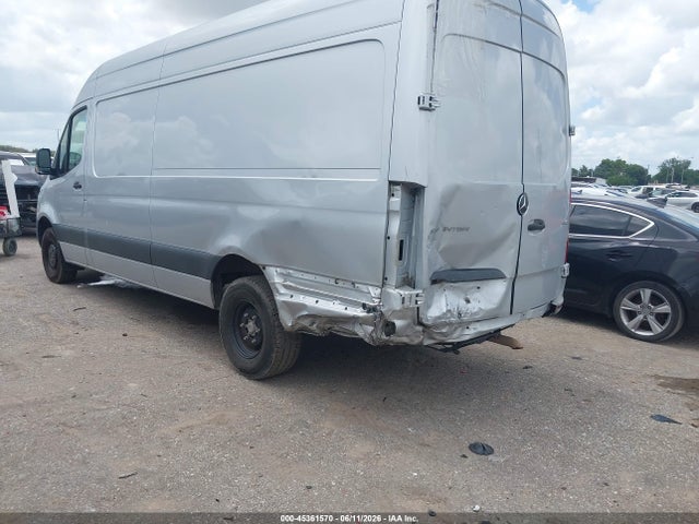 Mercedes-Benz Sprinter 3500 High Roof V6
