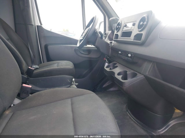 Mercedes-Benz Sprinter 3500 High Roof V6