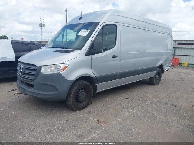 Mercedes-Benz Sprinter 3500 High Roof V6