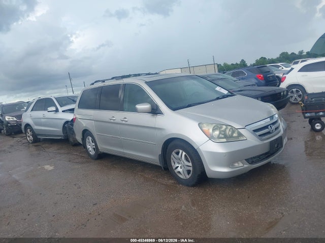 Salvage Honda Odyssey Image