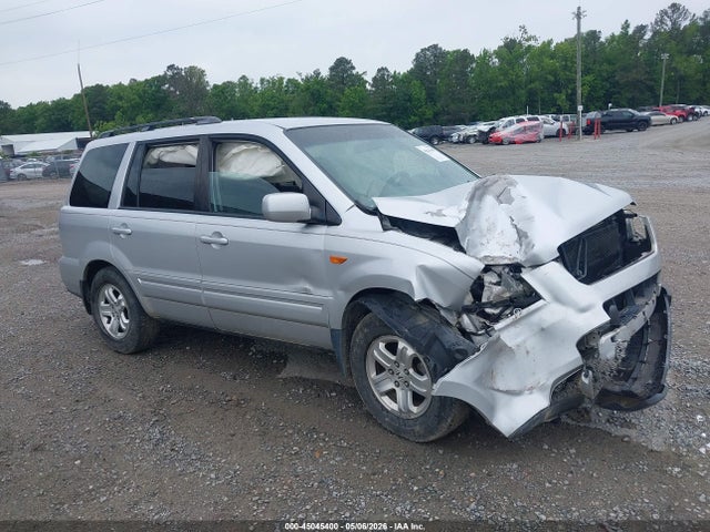 Salvage Honda Pilot Image