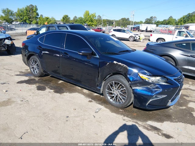 Salvage Lexus Es Image