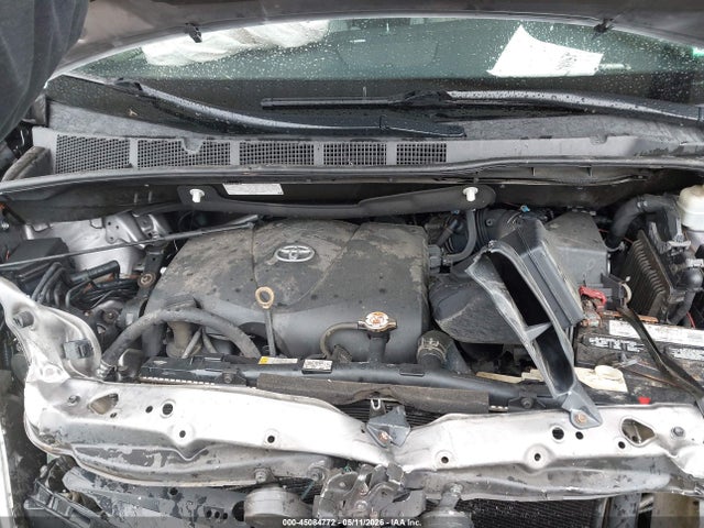 Toyota Sienna Le 8 Passenger