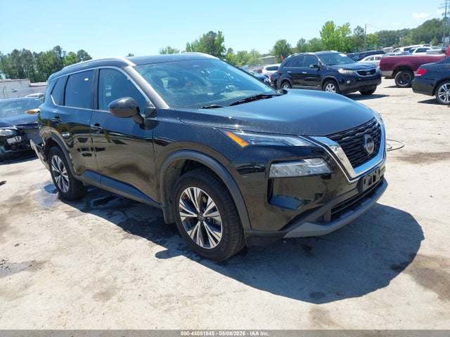 Salvage Nissan Rogue Image