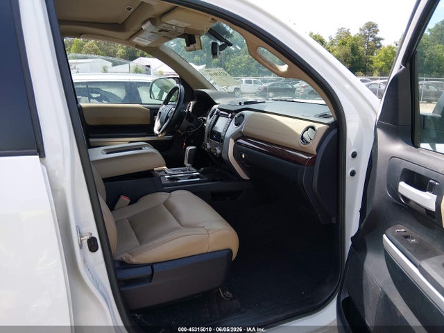 Toyota Tundra Limited 5.7l V8