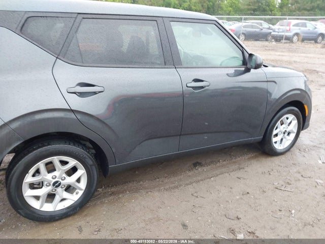 Kia Soul Lx