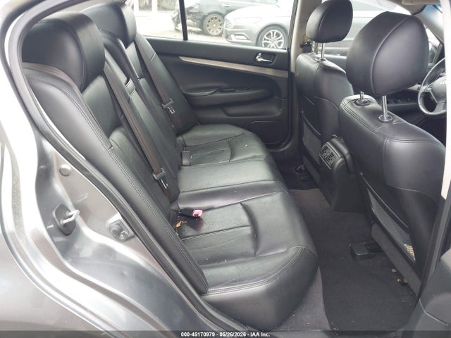 INFINITI G37 Journey