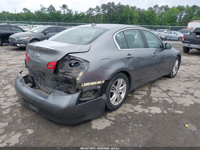 INFINITI G37 Journey
