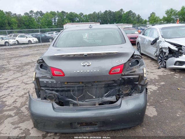 INFINITI G37 Journey