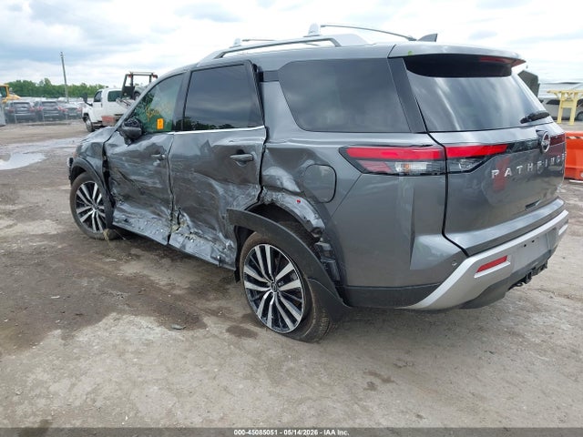 Nissan Pathfinder Platinum 4wd