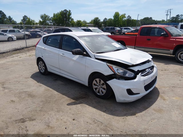 Salvage Hyundai ACCENT Image