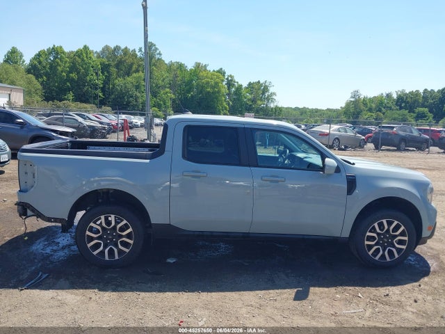 Ford Maverick Lariat