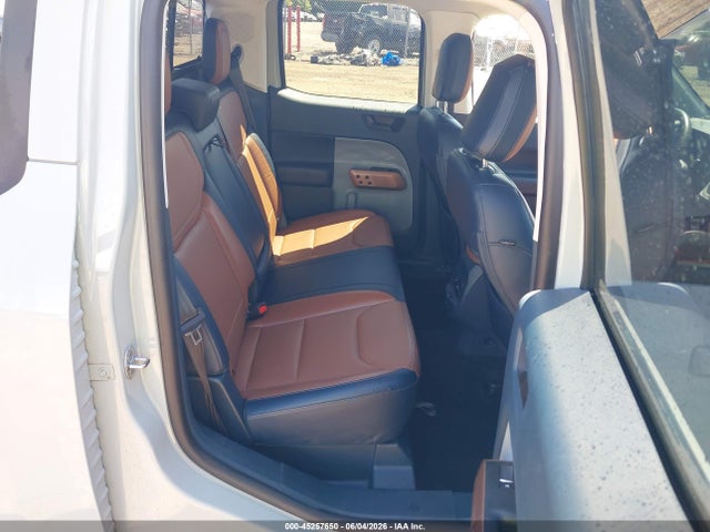 Ford Maverick Lariat