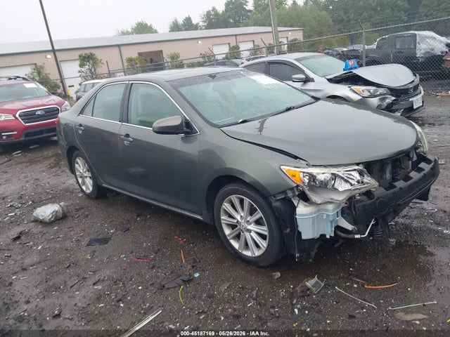 Salvage Toyota Camry Image