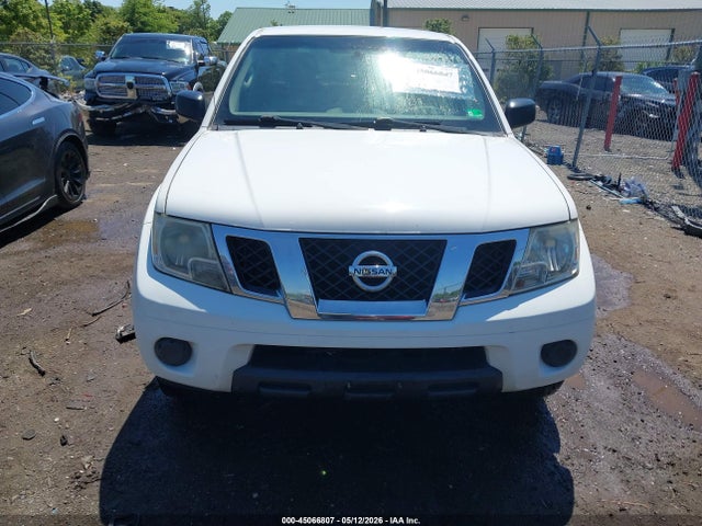 Nissan Frontier Sv