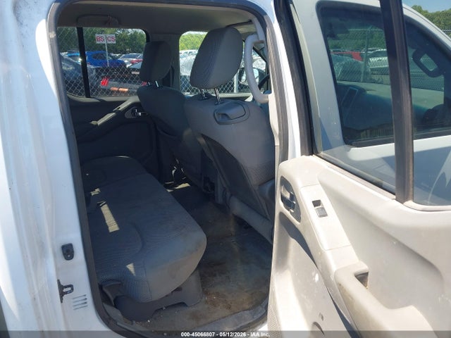 Nissan Frontier Sv