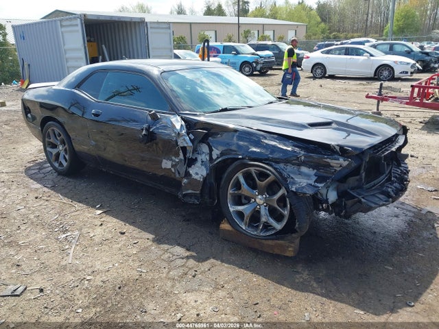 Salvage Dodge Challenger Image