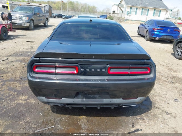 Dodge Challenger