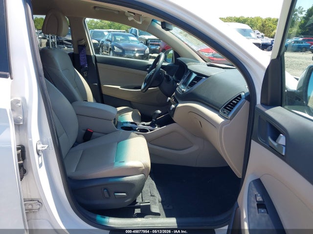Hyundai TUCSON Se Plus