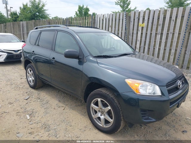 Salvage Toyota RAV4 Image
