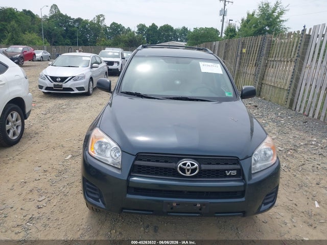 Toyota RAV4 Base V6