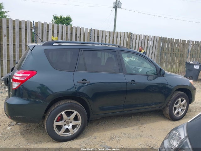 Toyota RAV4 Base V6