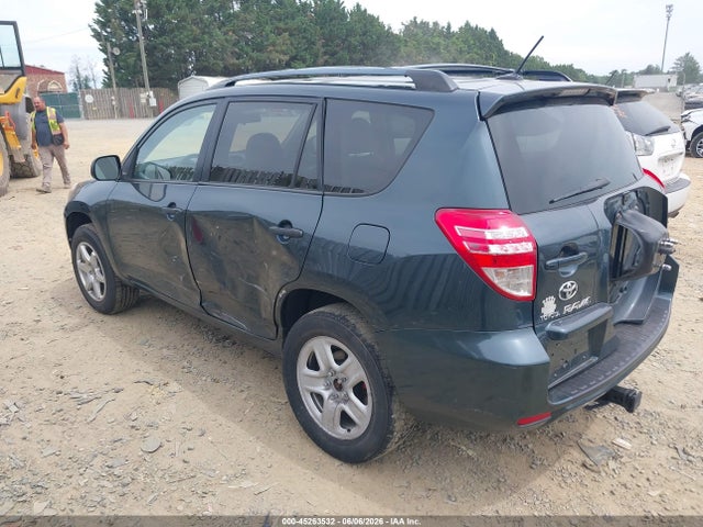 Toyota RAV4 Base V6